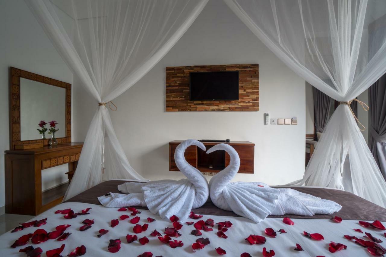 Royani Villa Сукавати Экстерьер фото